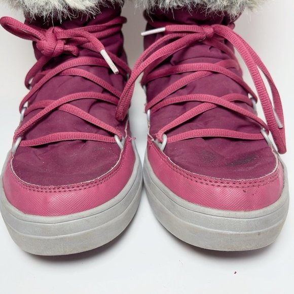 Crocs Lodge Point Lace-Up Snow Boots Women’s Faux Fur Trim Pomegranate - Picture 4 of 12